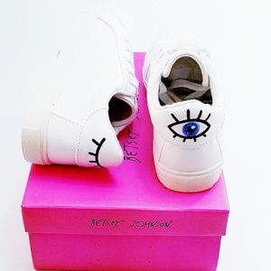 betsey johnson boom sneakers
